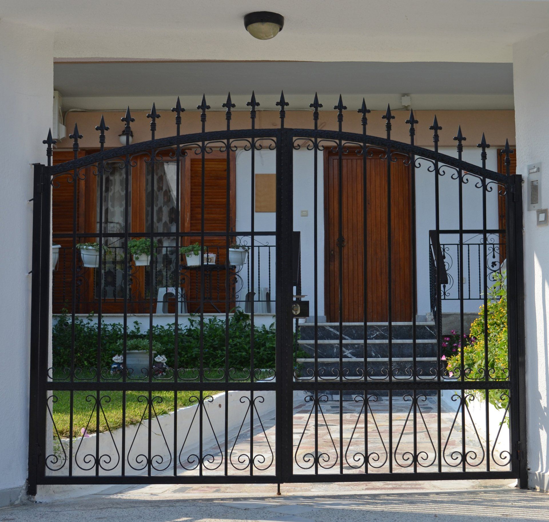 Gate Installation in Columbia, SC | Outen Fencing CO