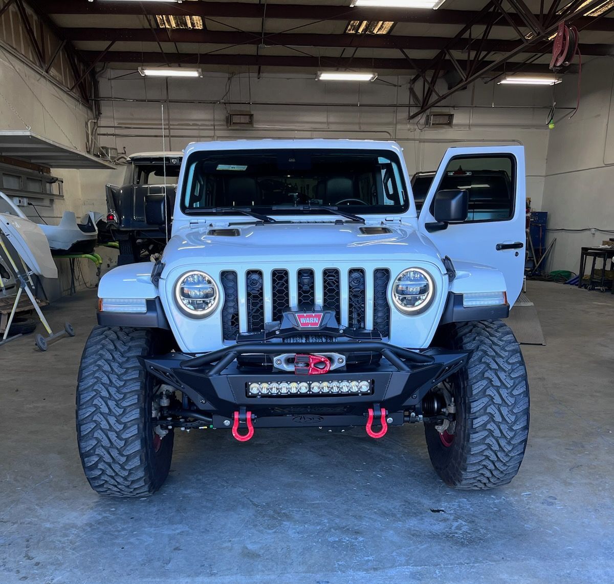 Jeep Wrangler Windshield Replacement in Santa Rosa, CA