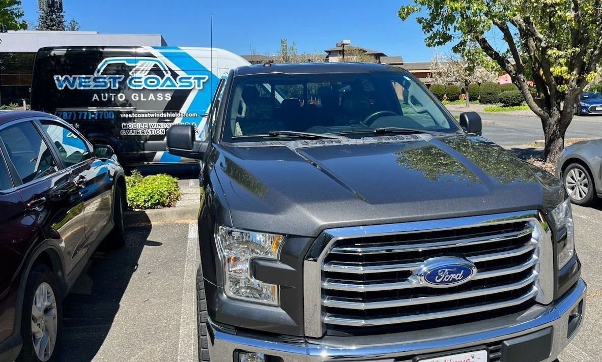 Pickup truck windshield replacement in Santa Rosa, CA