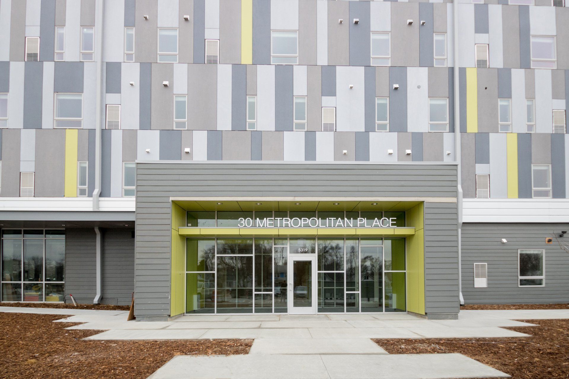 30 Metropolitan Place