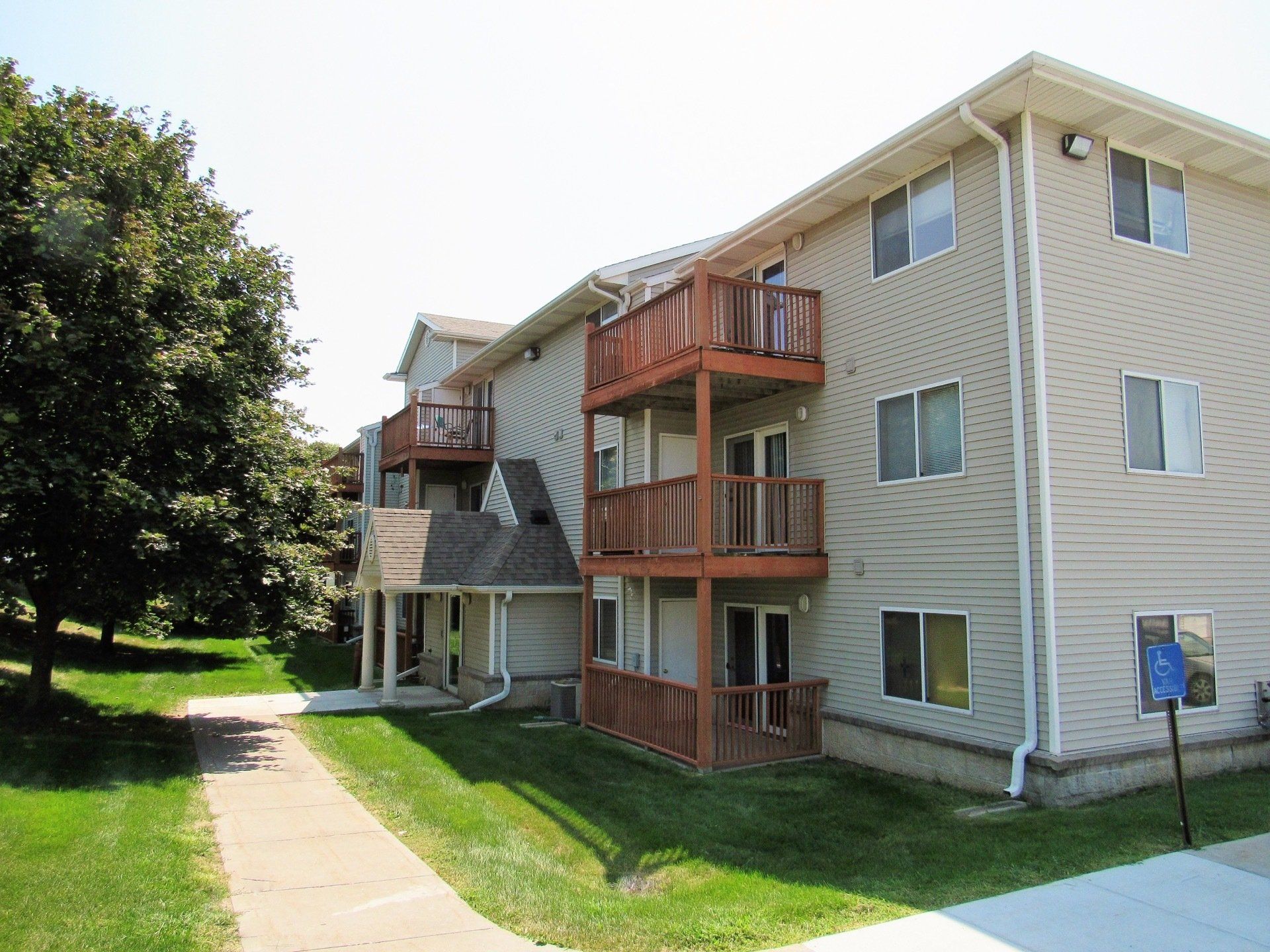 Burlington Square Apartments