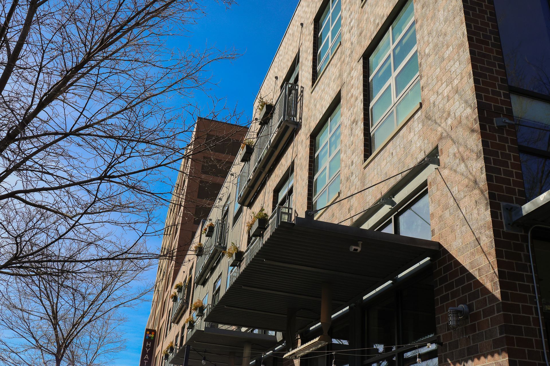 12 Howard Apartments