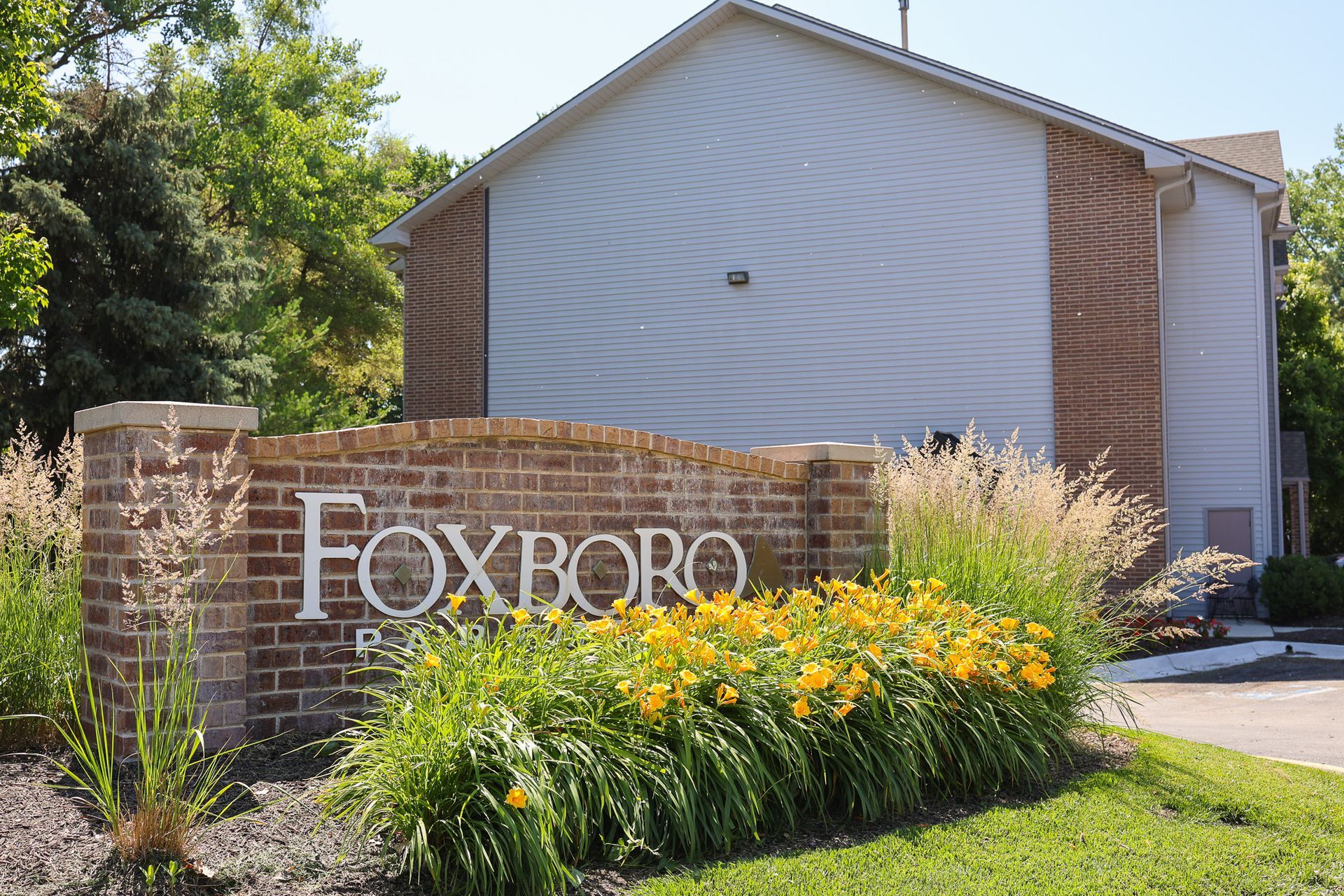 Foxboro Apartments
