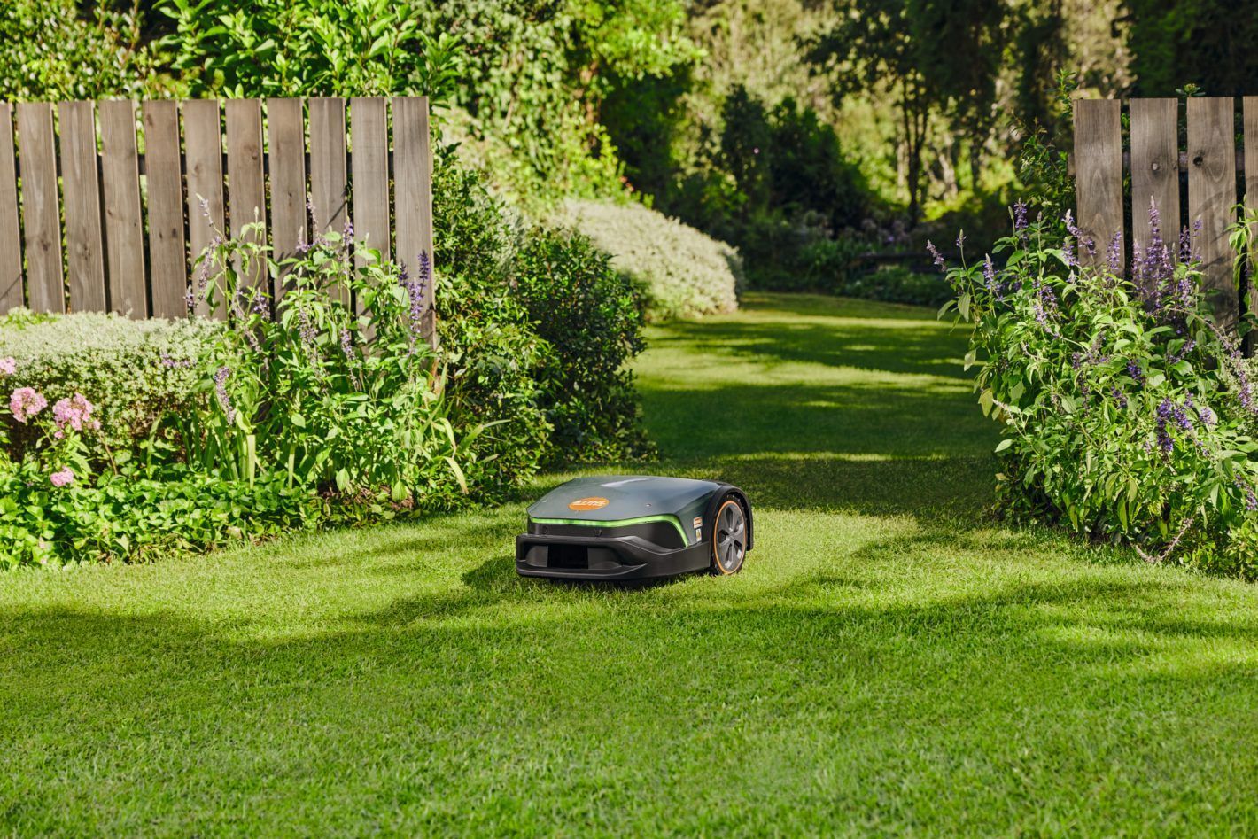 Robots-tondeuses performants STIHL iMOW pour l'entretien des pelouses à jodoigne