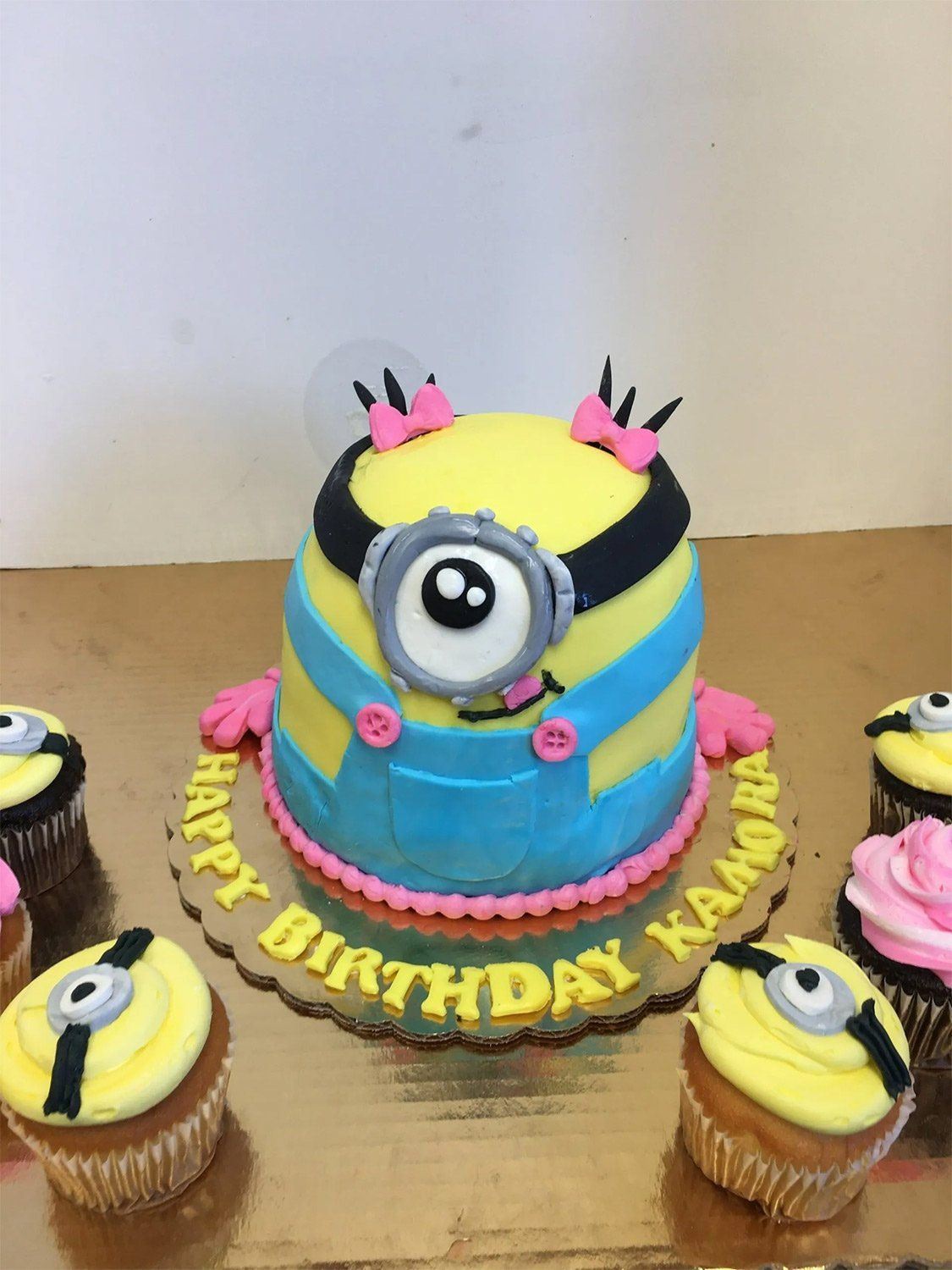 Minions Cake Design — Amsterdam, NY — Rosito's Bakery