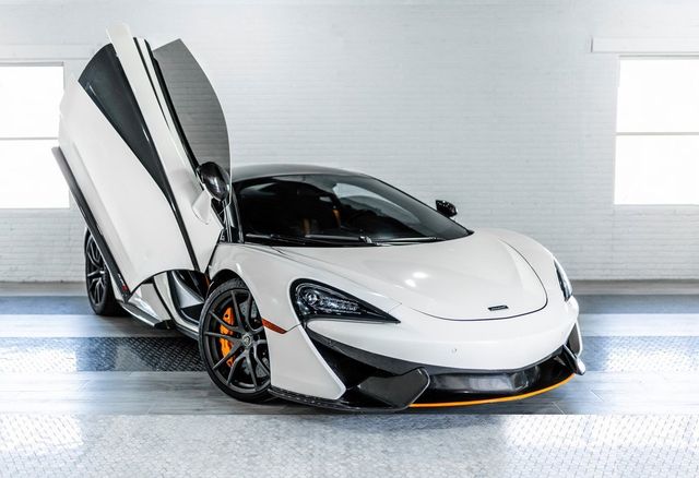 Mclaren 570 S Coupe | Roma Exotic Rentals