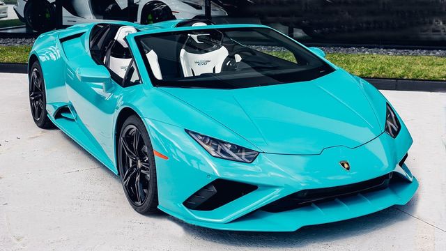 Lamborghini Huracan 640 Evo Spyder | Roma Exotic Rentals