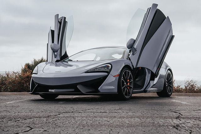 Mclaren 570 Spider | Roma Exotic Rentals