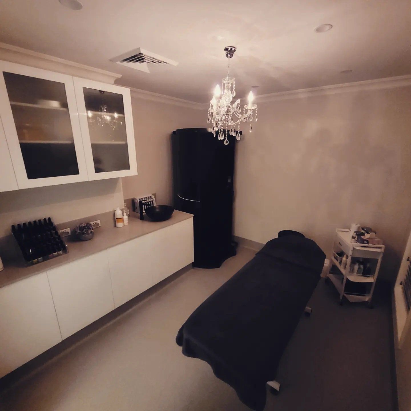 Relax and pamper at cozy boronia beauty spa in the hunter valley nsw.