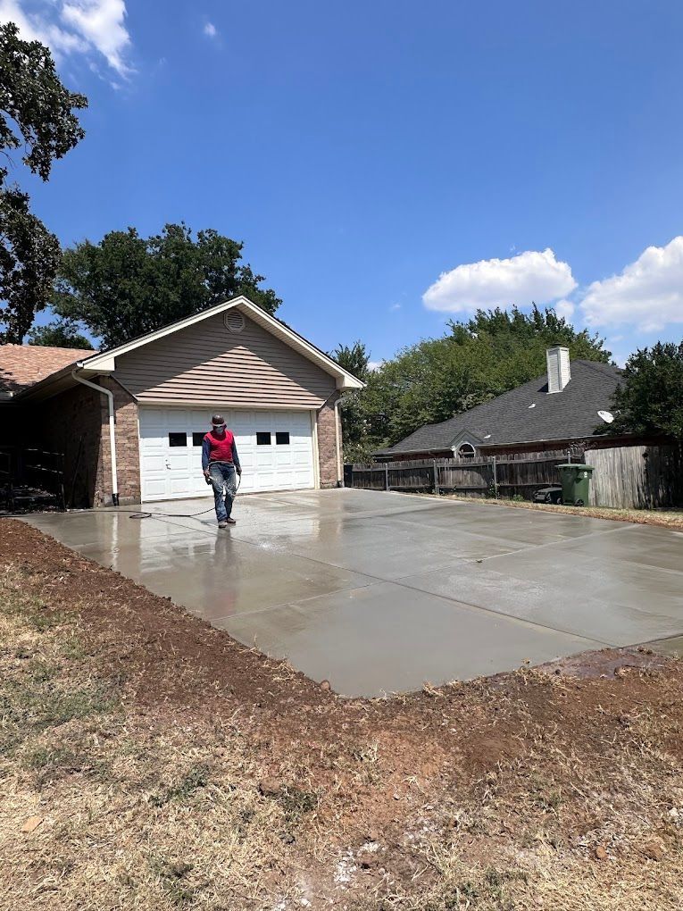 Expert Concrete Sidewalk Design & Installation in Lancaster, TX