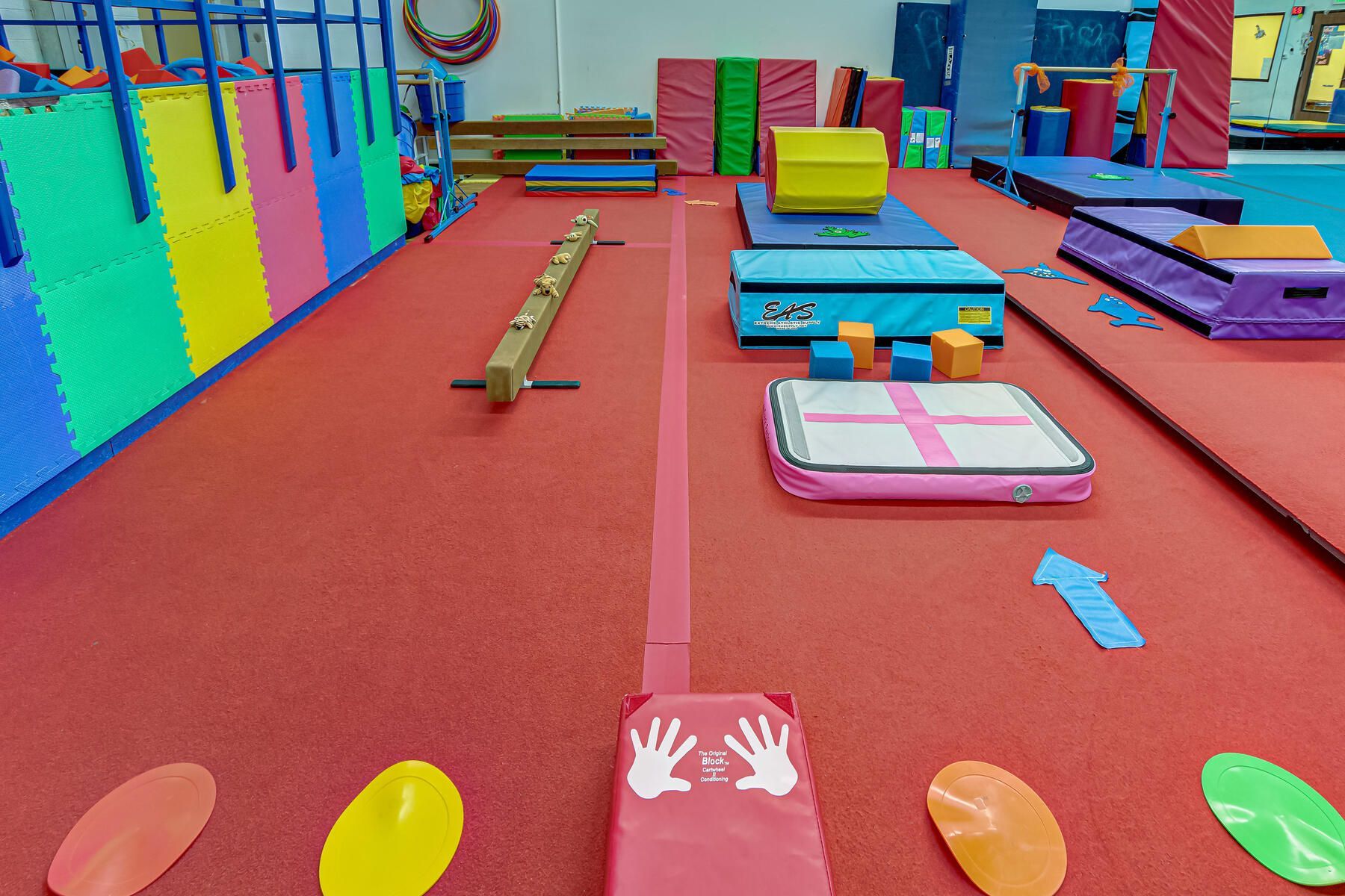 preschool gym at momentum athletic center