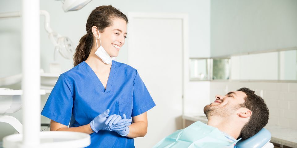 3 Signs To See A Dentist Northwest Community Health Center   Dentist Libby.DeamNFoYR 1920w 