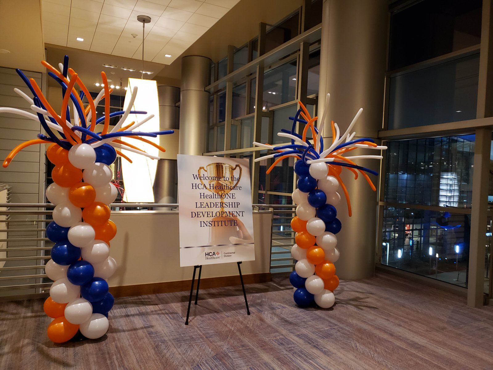 Firework Topper Spiral Balloon  Column