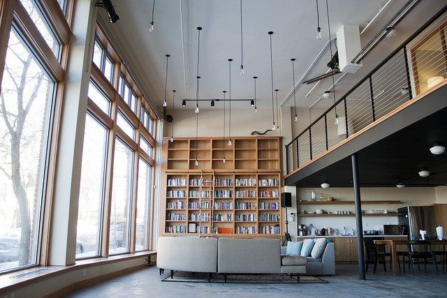 Hennepin Curve - Interior