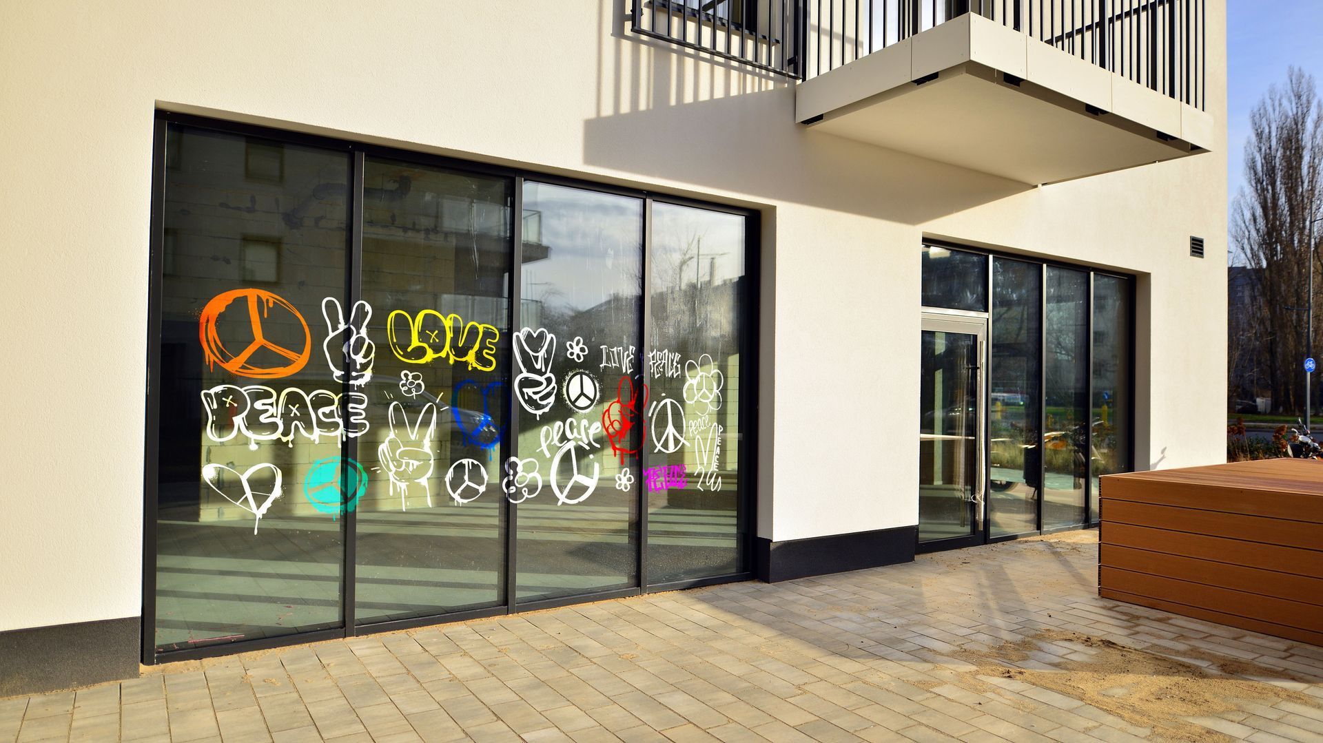 Anti-Graffiti Window Film