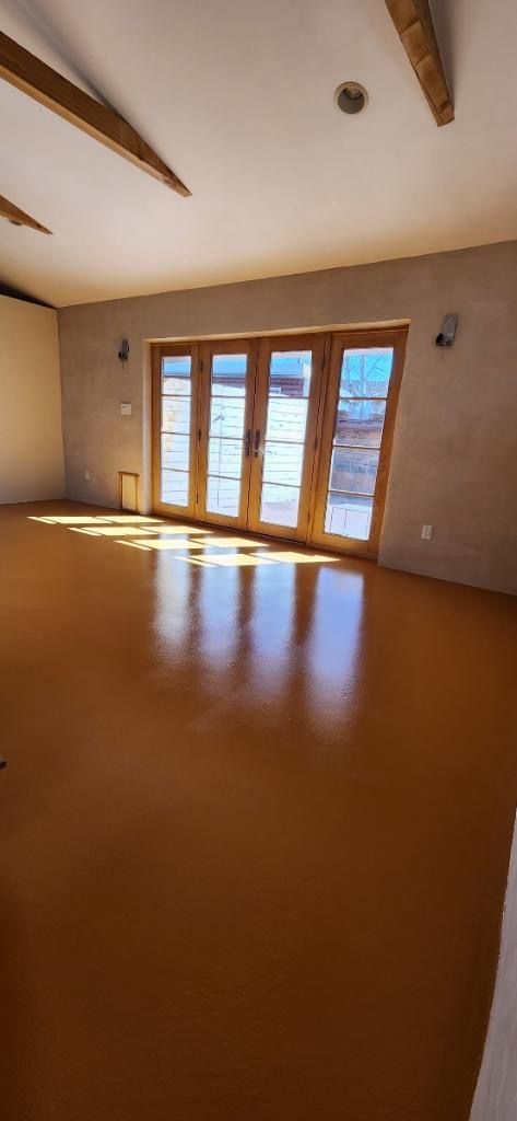 Bend OR, Santa Fe County NM, Glorieta NM, Pecos NM, Rowe NM, Ilfeld NM, San Jose NM, Serafina NM, Tecolote NM, Las Vegas NM, Cañoncito NM, Cañada de los Alamos NM, Santa Fe NM, Agua Fria NM, La Cienega NM, Algodones NM, Santa Ana Pueblo NM, Bernalillo NM, Rio Rancho NM, North Valley NM, Albuquerque NM, Interior Painting, Exterior Painting, Small Commercial, Staining, Women - Owned Painting Company, Painting, Interior Painting, Exterior Painting, Residential Painting, Mural Artist, Mural Painting, Staining, Deck Staining, Railing Staining, Cabinet Staining, Trim Staining, Specialty Painting, Furniture Painting, Furniture Staining, Furniture Oiling, Furniture Refurbishment, Small Commercial Painting, New Build Painting, New Construction Painting