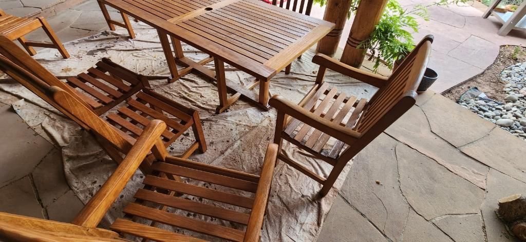 Bend OR, Santa Fe County NM, Glorieta NM, Pecos NM, Rowe NM, Ilfeld NM, San Jose NM, Serafina NM, Tecolote NM, Las Vegas NM, Cañoncito NM, Cañada de los Alamos NM, Santa Fe NM, Agua Fria NM, La Cienega NM, Algodones NM, Santa Ana Pueblo NM, Bernalillo NM, Rio Rancho NM, North Valley NM, Albuquerque NM, Interior Painting, Exterior Painting, Small Commercial, Staining, Women - Owned Painting Company, Painting, Interior Painting, Exterior Painting, Residential Painting, Mural Artist, Mural Painting, Staining, Deck Staining, Railing Staining, Cabinet Staining, Trim Staining, Specialty Painting, Furniture Painting, Furniture Staining, Furniture Oiling, Furniture Refurbishment, Small Commercial Painting, New Build Painting, New Construction Painting