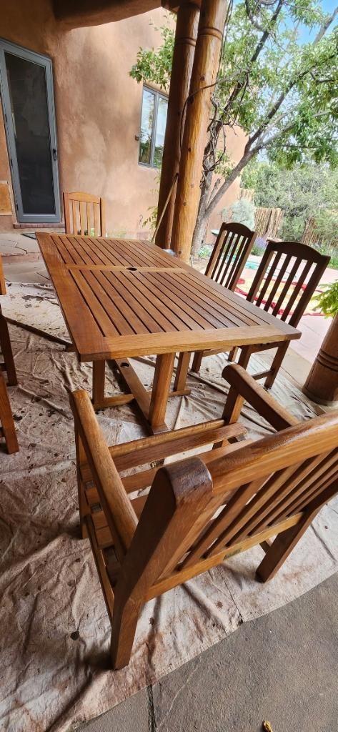 Bend OR, Santa Fe County NM, Glorieta NM, Pecos NM, Rowe NM, Ilfeld NM, San Jose NM, Serafina NM, Tecolote NM, Las Vegas NM, Cañoncito NM, Cañada de los Alamos NM, Santa Fe NM, Agua Fria NM, La Cienega NM, Algodones NM, Santa Ana Pueblo NM, Bernalillo NM, Rio Rancho NM, North Valley NM, Albuquerque NM, Interior Painting, Exterior Painting, Small Commercial, Staining, Women - Owned Painting Company, Painting, Interior Painting, Exterior Painting, Residential Painting, Mural Artist, Mural Painting, Staining, Deck Staining, Railing Staining, Cabinet Staining, Trim Staining, Specialty Painting, Furniture Painting, Furniture Staining, Furniture Oiling, Furniture Refurbishment, Small Commercial Painting, New Build Painting, New Construction Painting