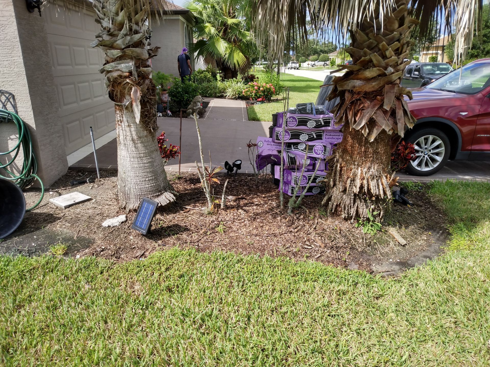 Professional lawn maintenance Sarasota crew