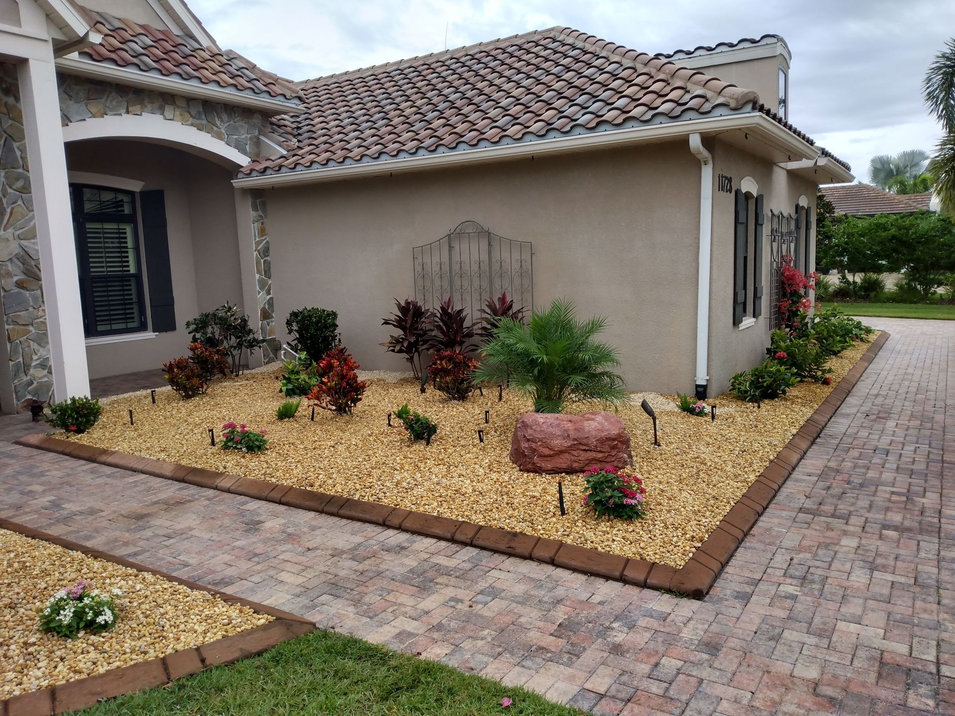 Landscaping services Bradenton team at work