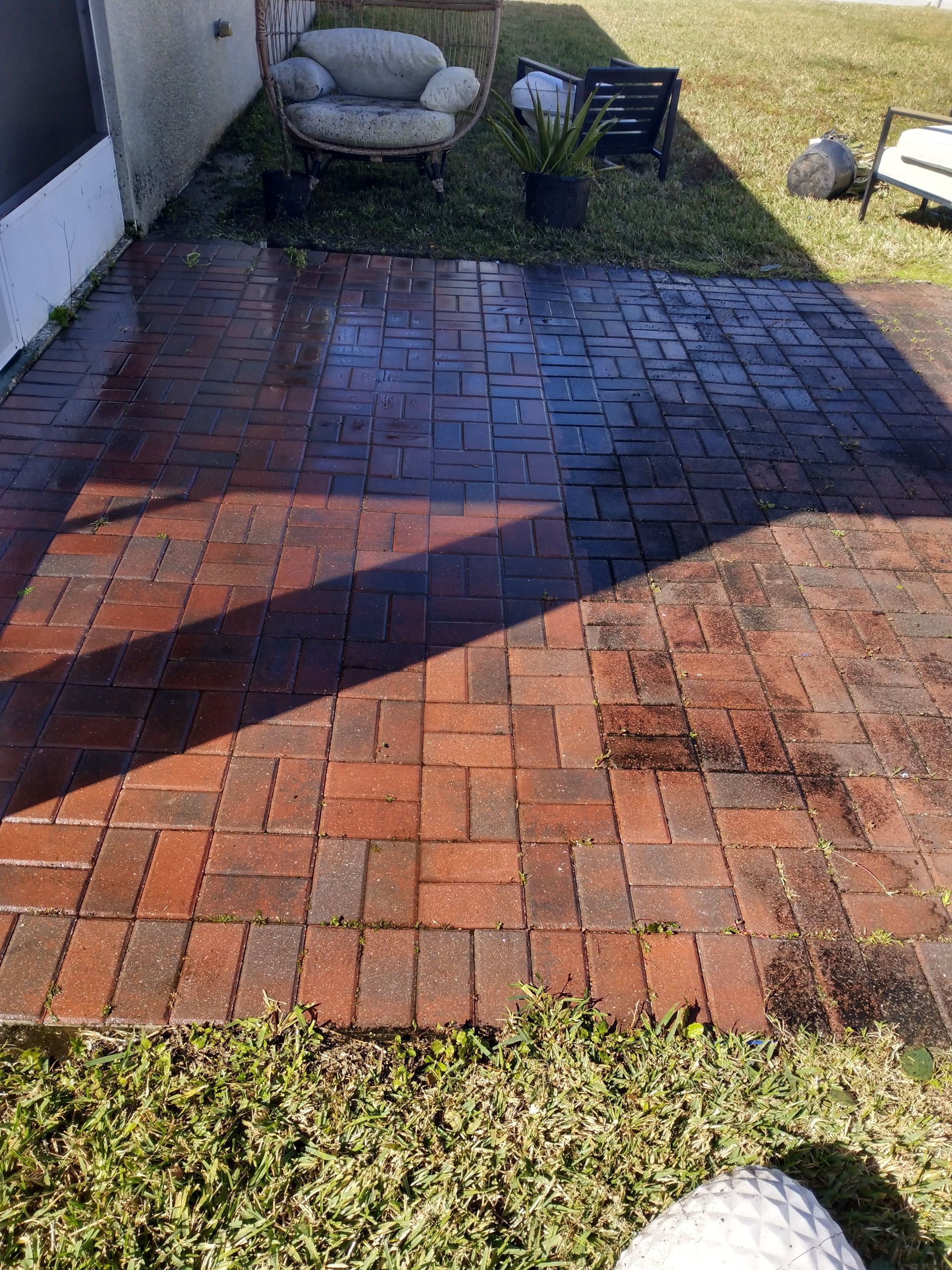 Installing curved paver edging