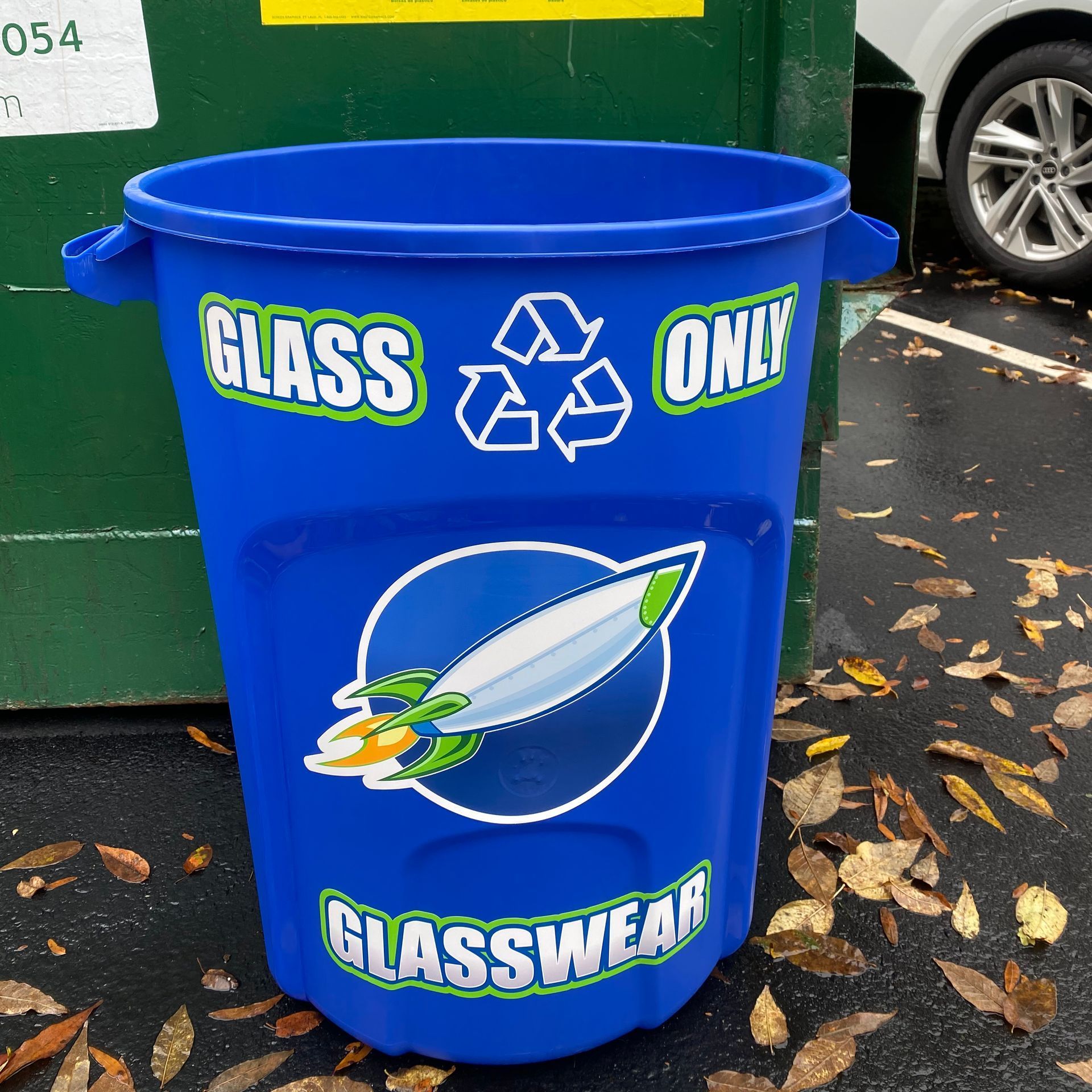 Rocket recycling can