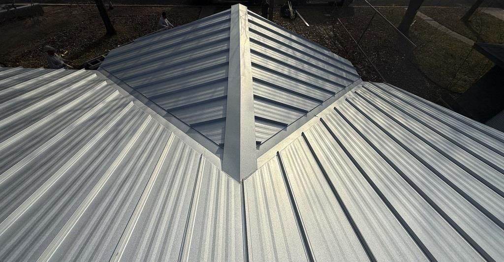 Galvalume Steel Standing Seam Roof Manufactured and Installed by Austin Roofing and Sheet Metal 512-676-5838