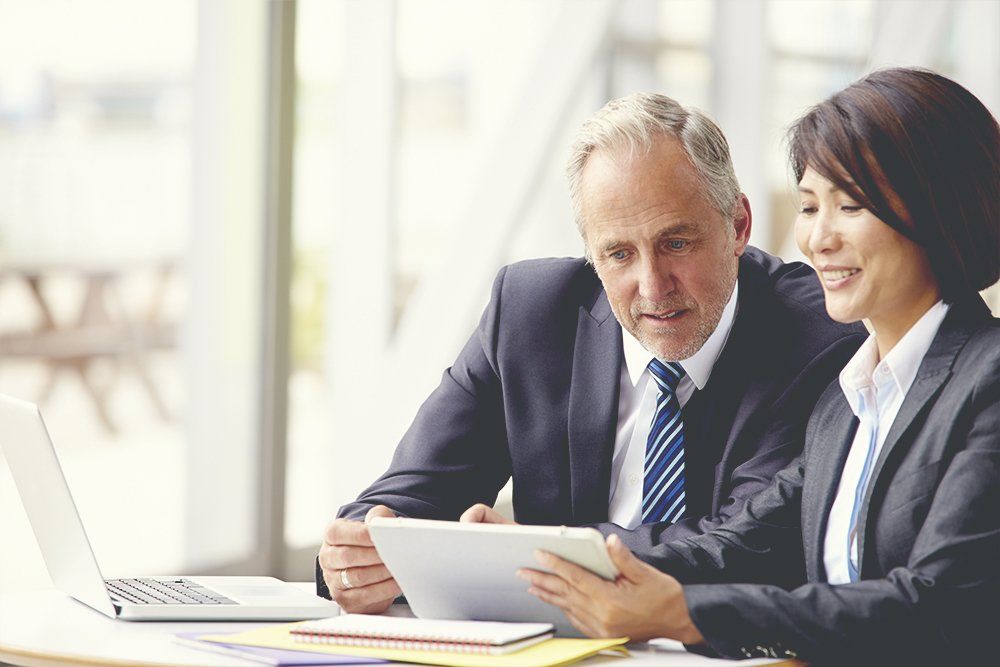 Discussing Reports - Staffing Agency in Englewood Cliffs, NJ