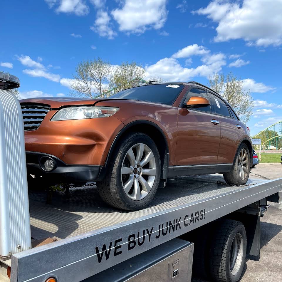 Brown Car Towing - Apple Valley, MN - Tic Tac Towing