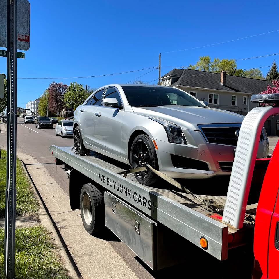 White Car Towing - Apple Valley, MN - Tic Tac Towing