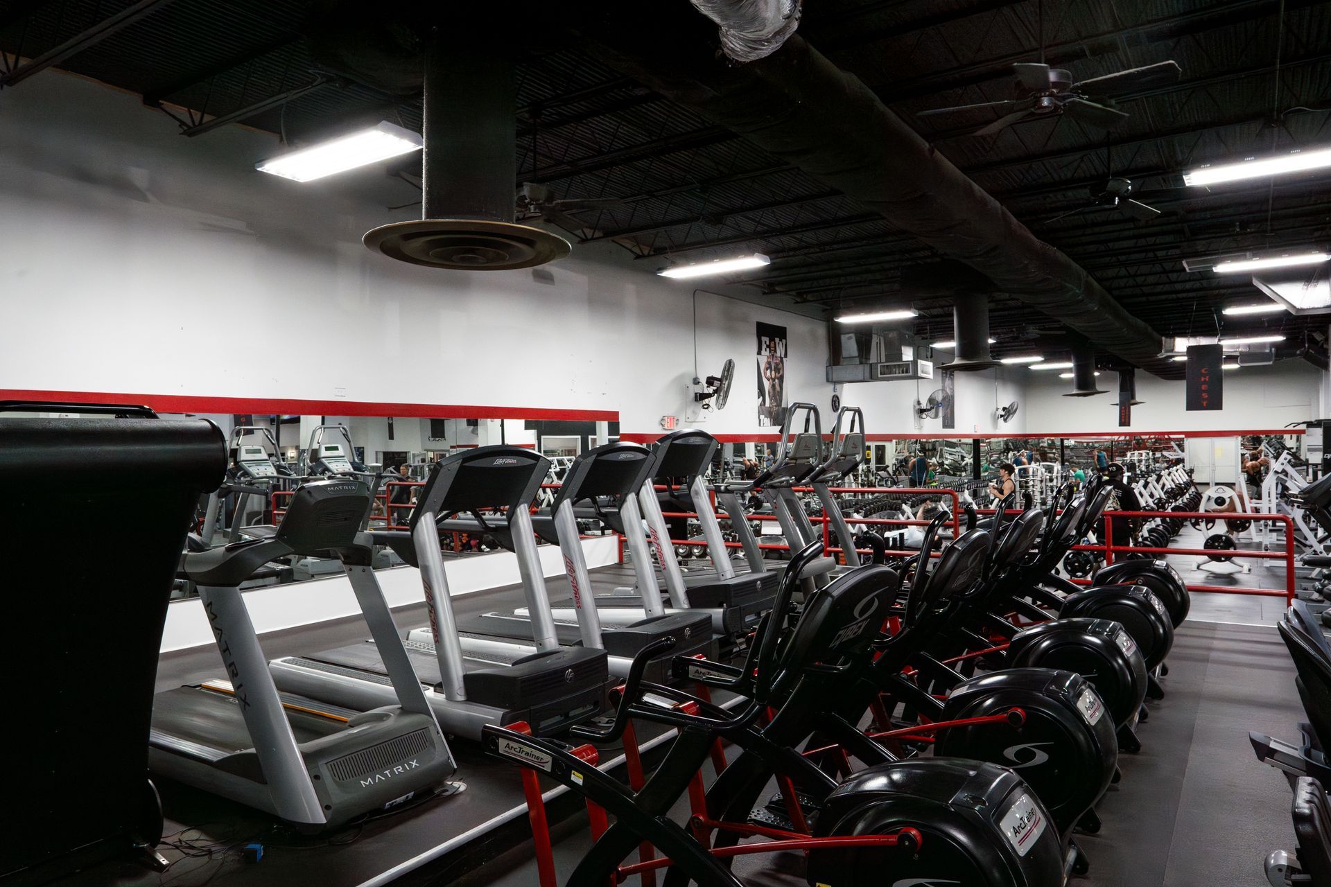 Facilities at Apex Gym | Elite Equipment, Recovery Zones & More in Oakland Park