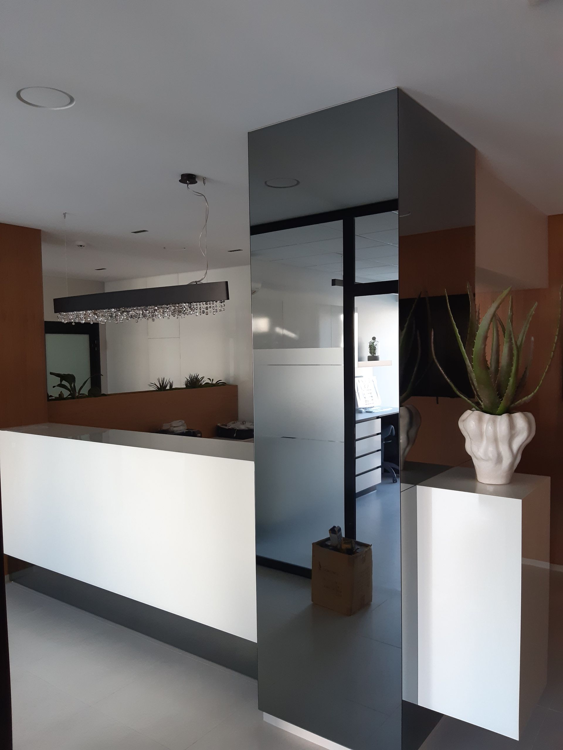 baltas virtuvės komplektas