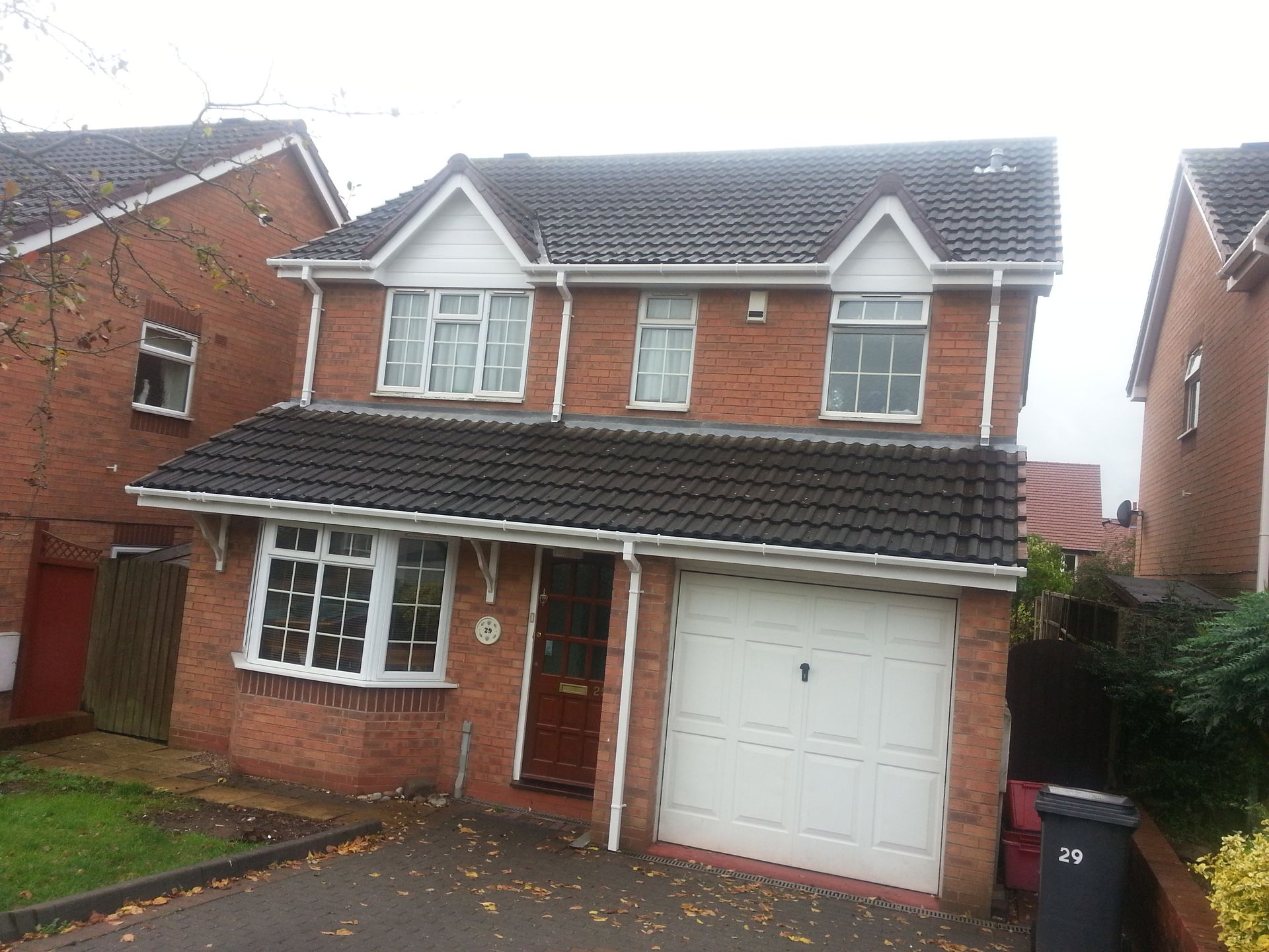 House-fascia in white at Quorn