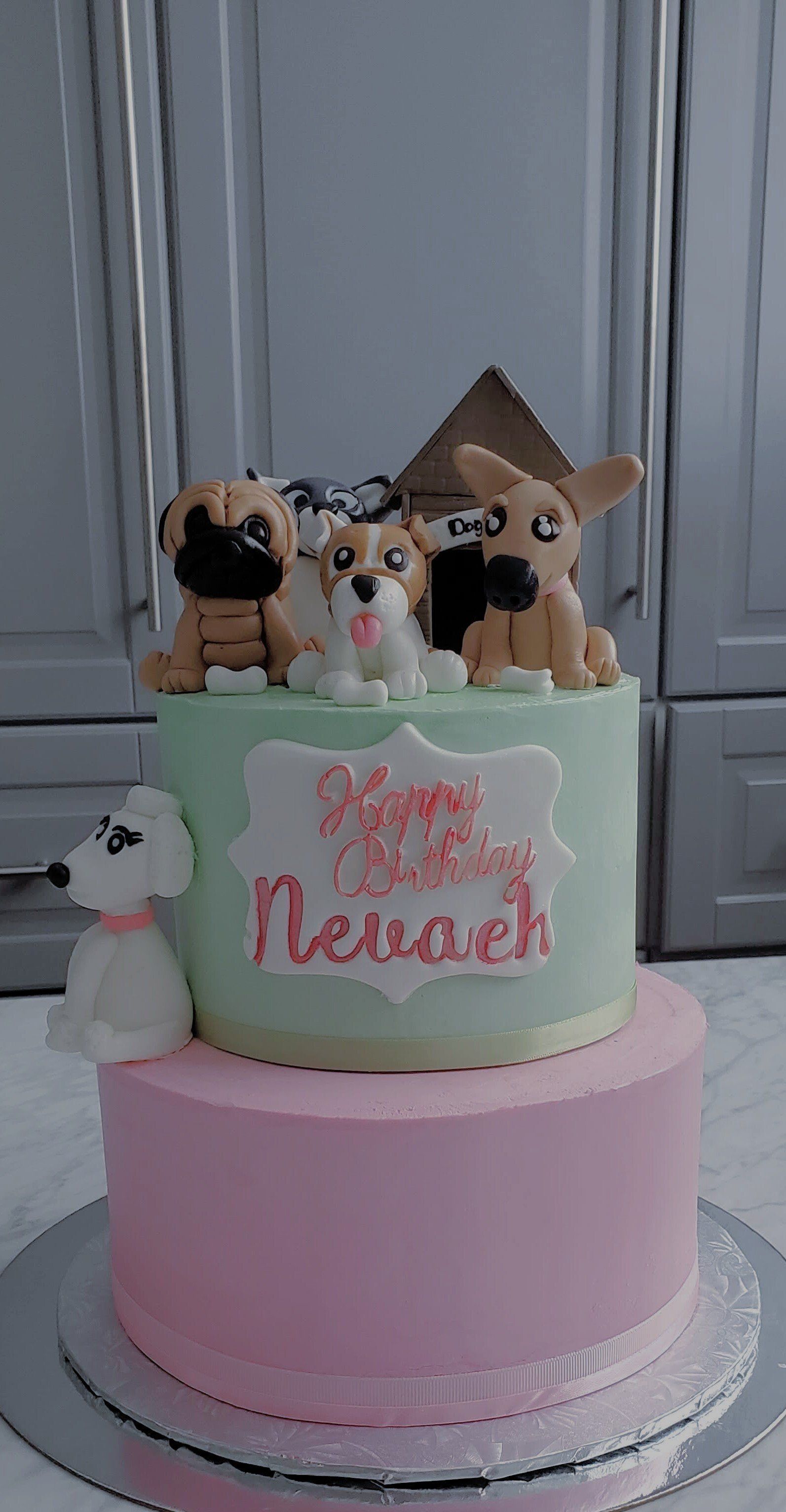 cake with dogs