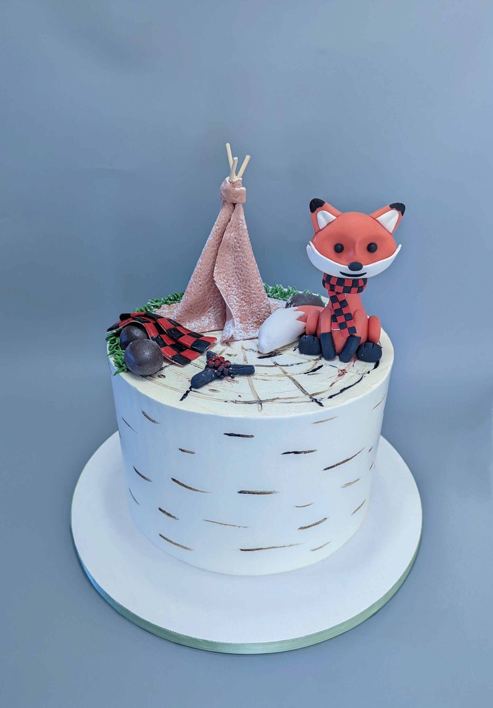 outdoors fox cake