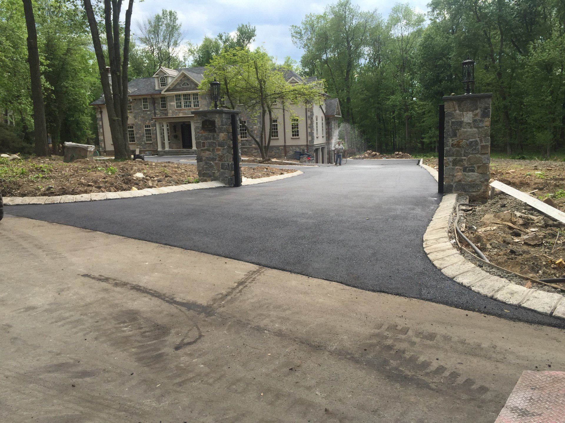 Asphalt Driveway Entrance — Wayne, NJ — R. Williams Paving LLC