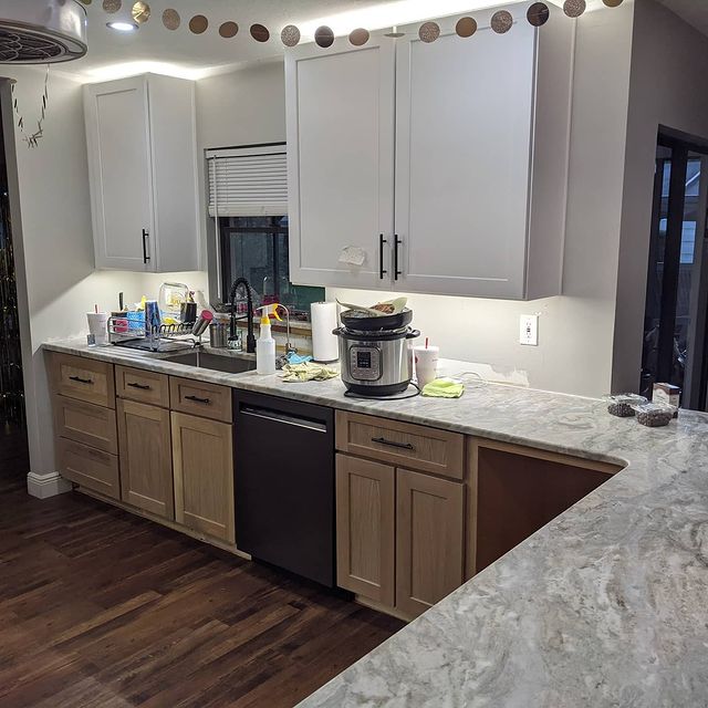 Kitchen Countertops with Cabinet on Top ─ Sarasota, FL ─ Falfas Cabinets & Stone LLC