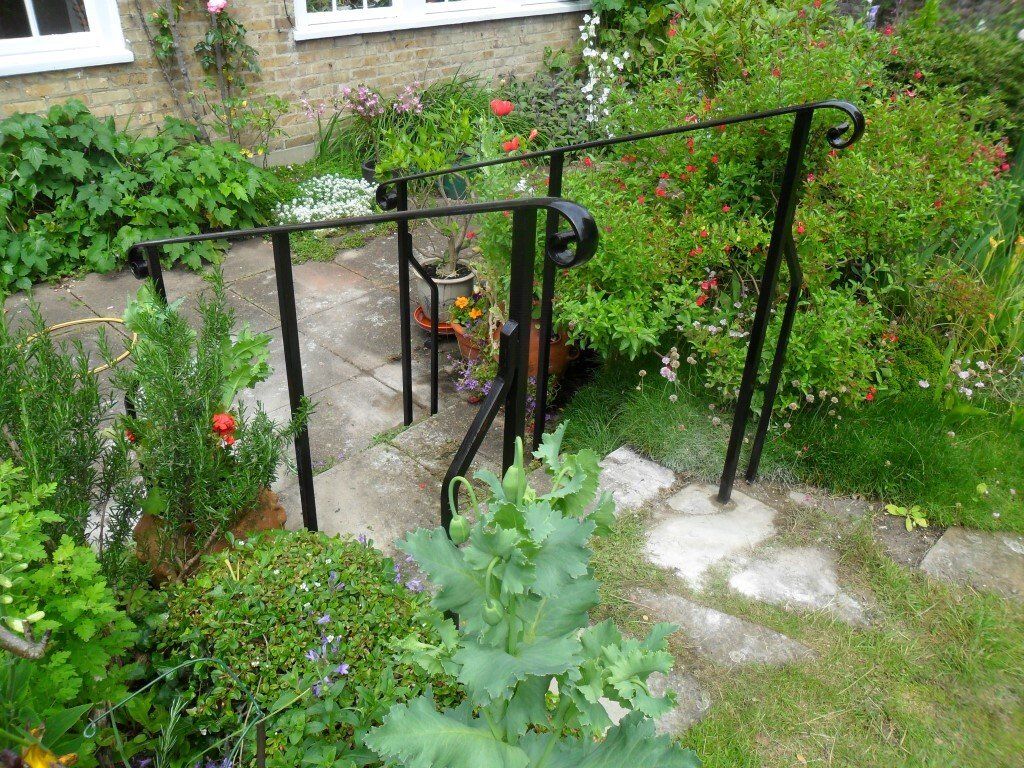 Furniture & Garden Furniture