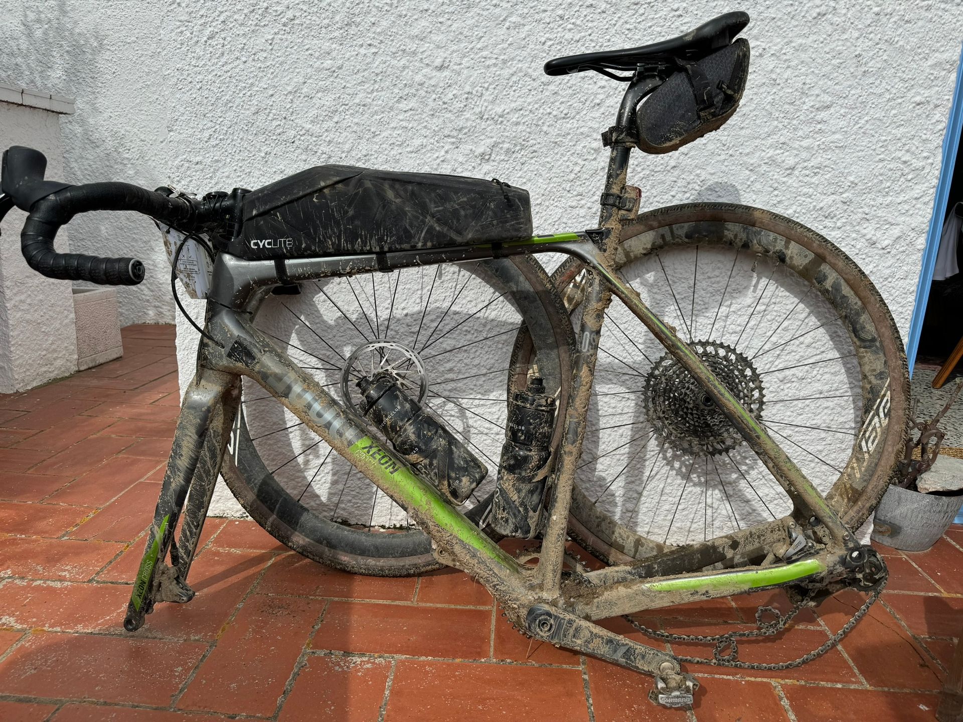 Traka, Schlamm, Tretlager