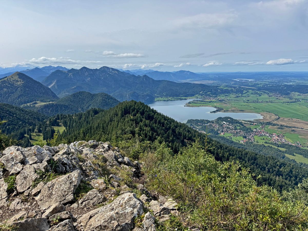 Münchner Hausberge mit Jochberg, Herzogstand und Heimgarten, vom Rabenkopf aus.
