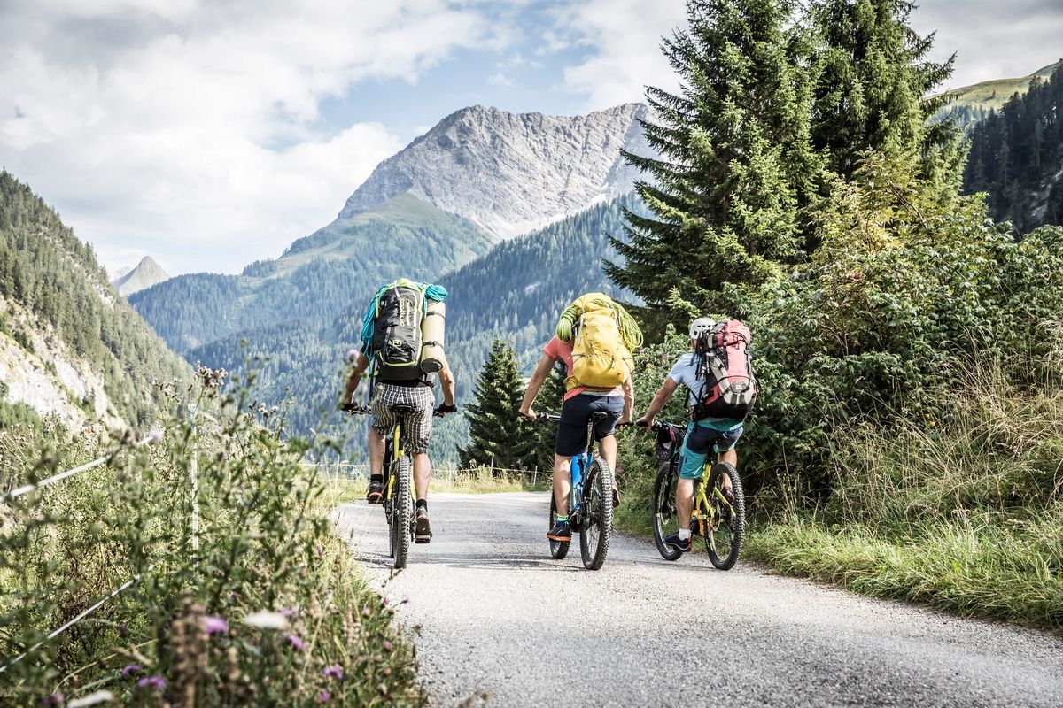 Schreck-Heel, Freispitze, Lechtaler Alpen, Alpinismus, Klettern, Freeclimbing, Zusteig, E-Bike, Fahrrad