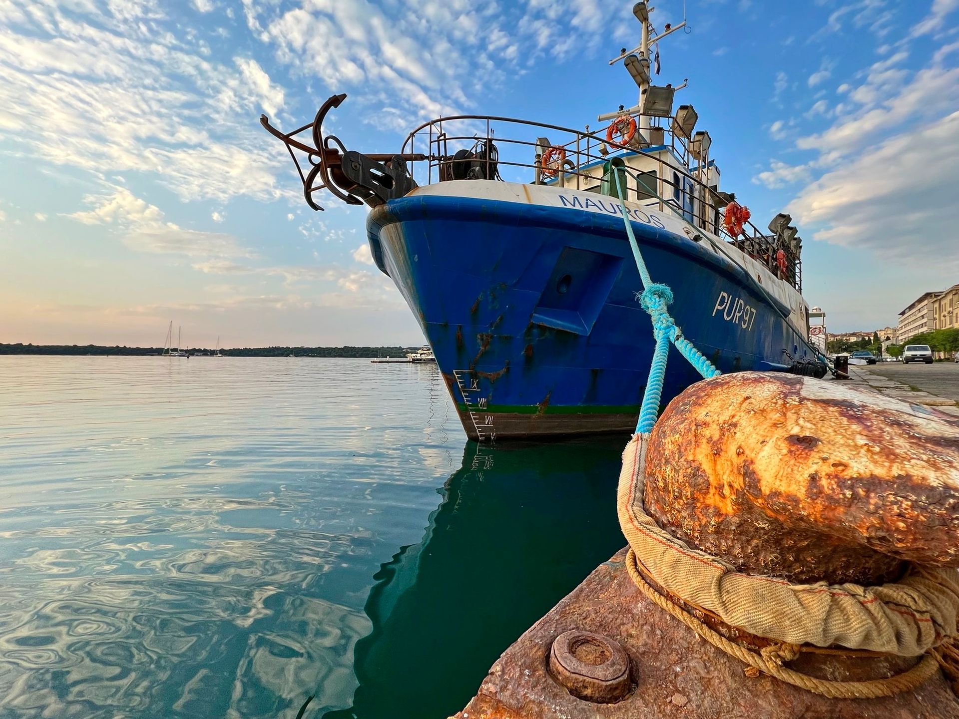 Schiff, Pula, Kroatien | Hartmut Ulrich