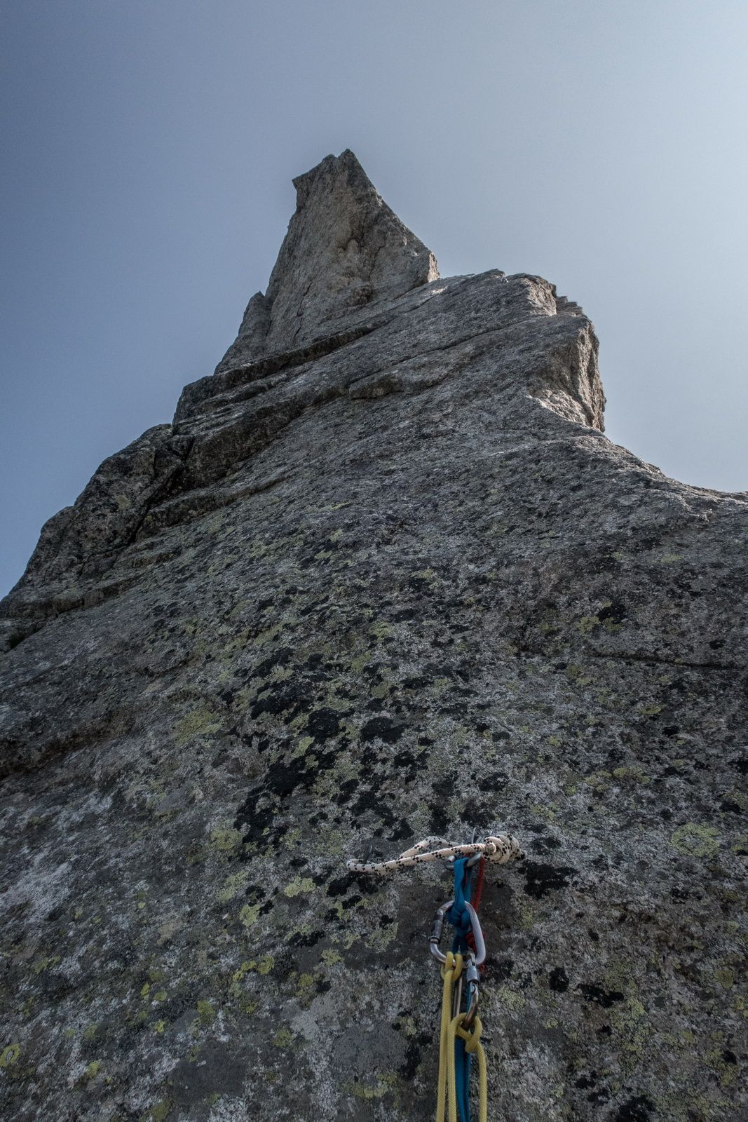 Spazzacaldeira, Albigna, La Fiamma, Bergell, Klettern, Climbing, Bergsteigen, Gaubünden, Felsnadel