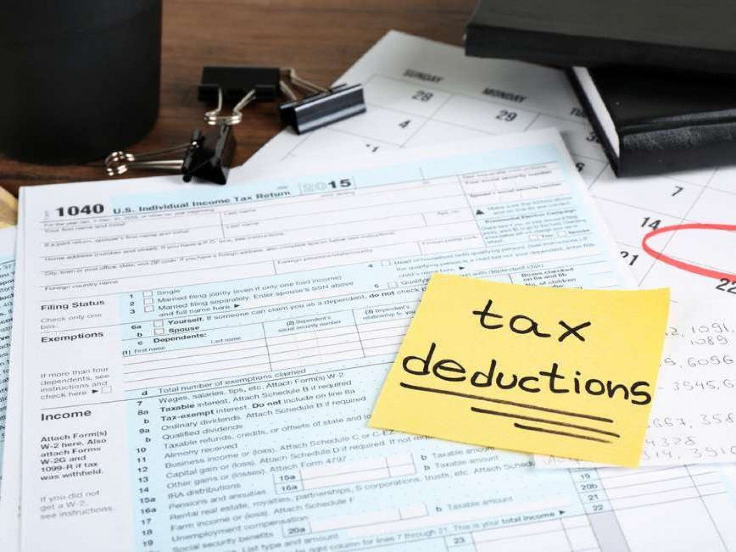 Tax Form With Tax Deductions Note
