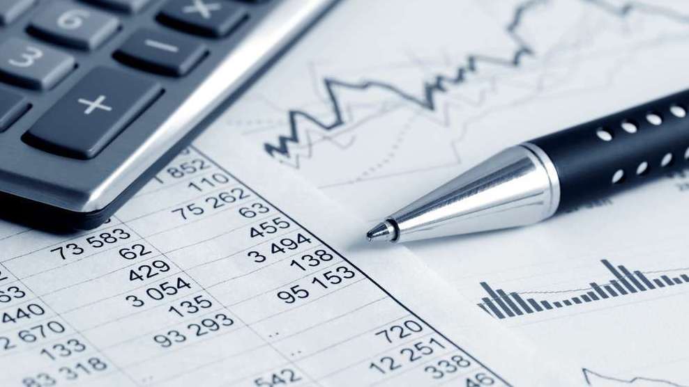 Financial Report With Graph