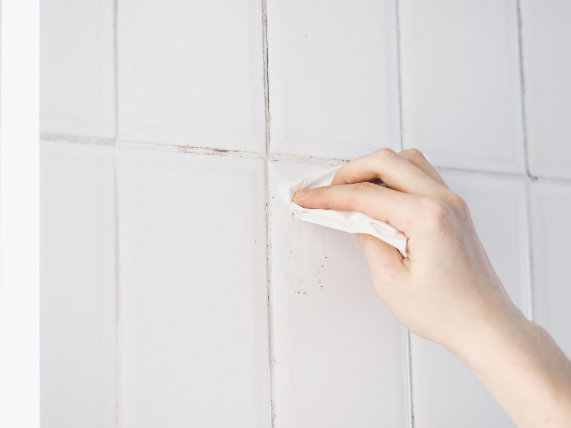 How to Effectively Manage Bathroom Humidity to Prevent Damage