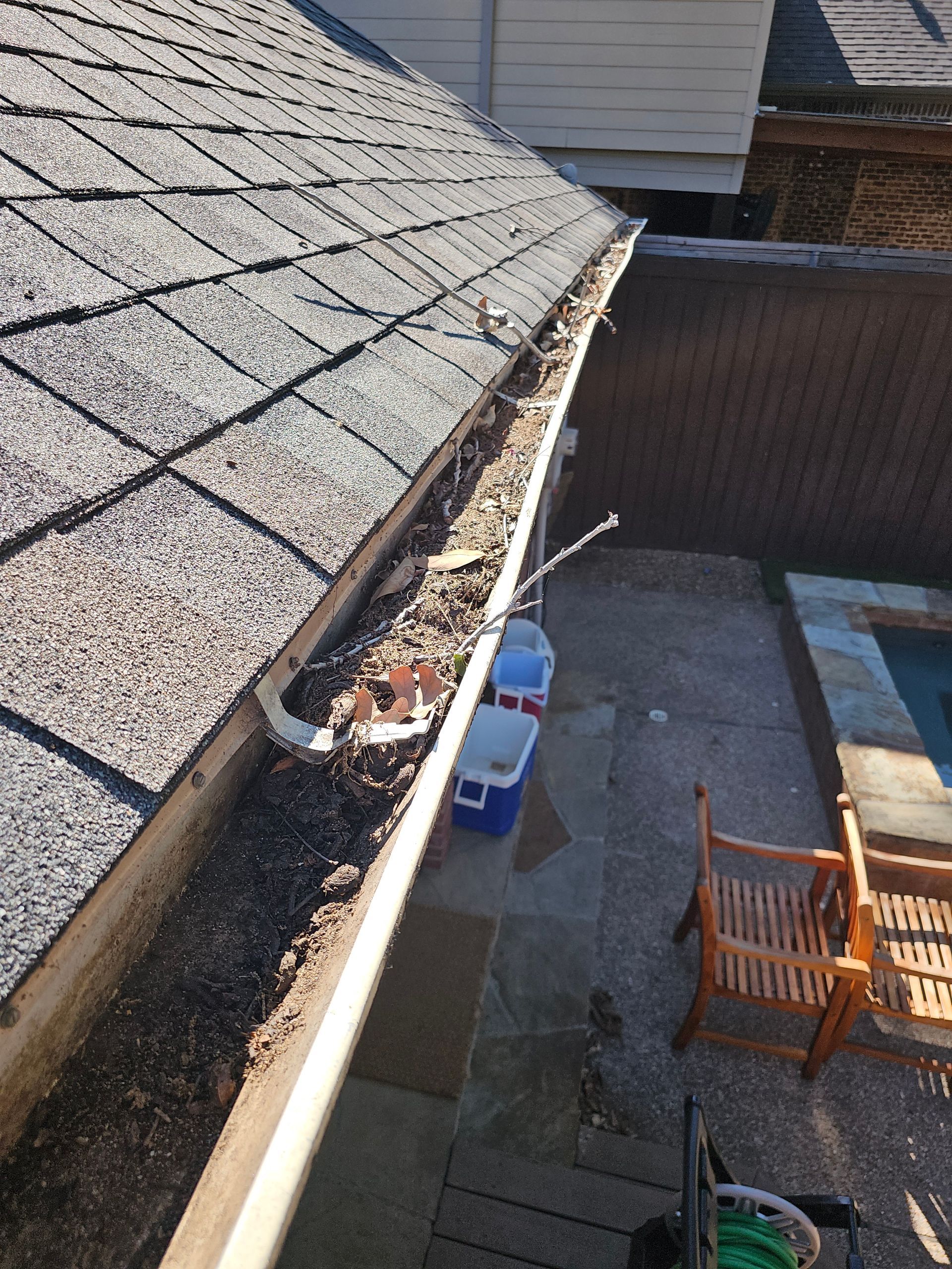 Superior Service Dallas gutter clean