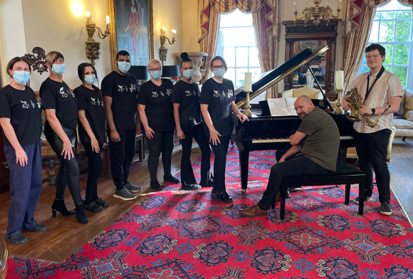 Live Gin and Jazz music event in the Great Hall at Nunthorpe Hall with residents and performers