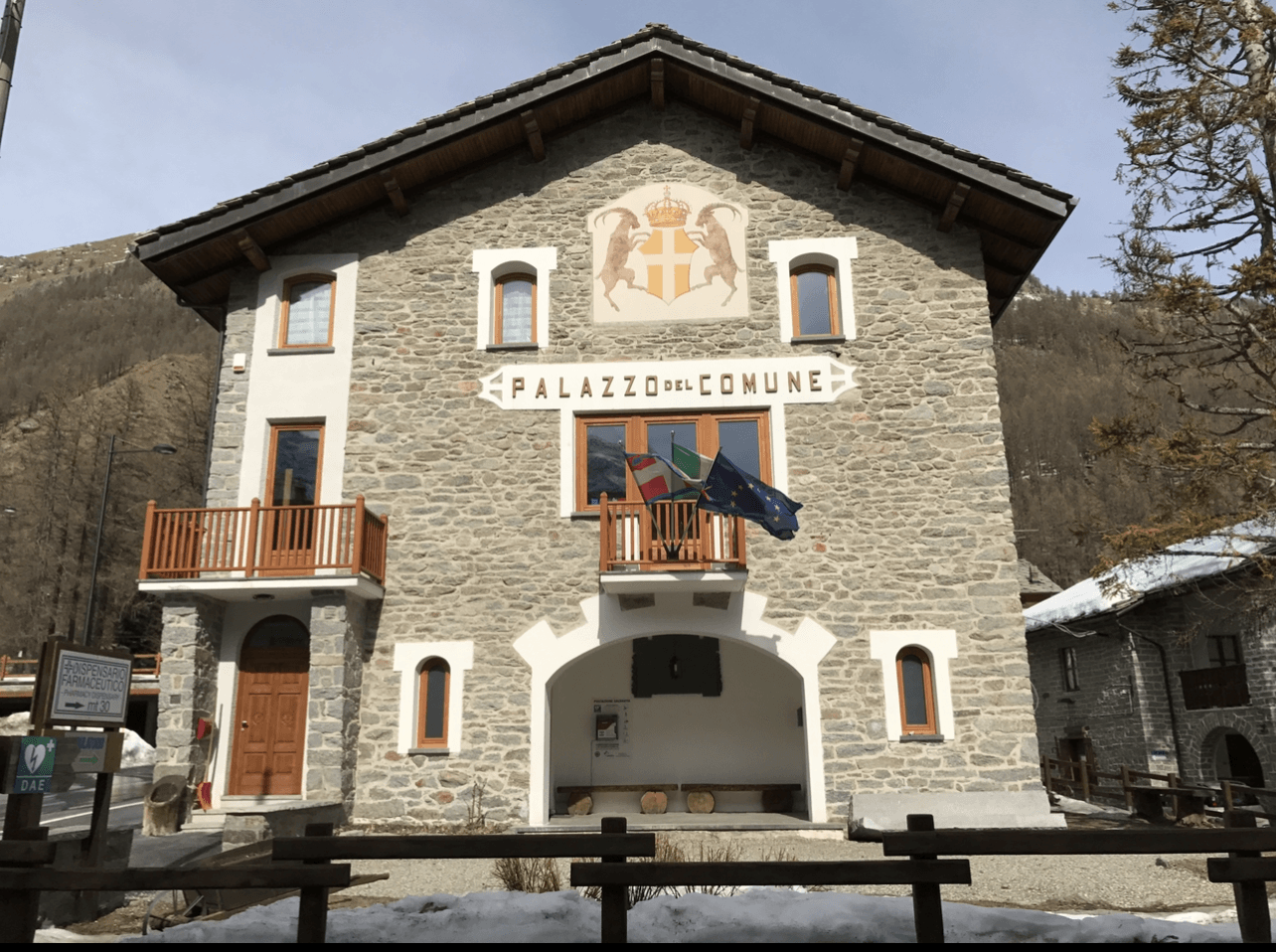 Ringhiere per balconi in legno