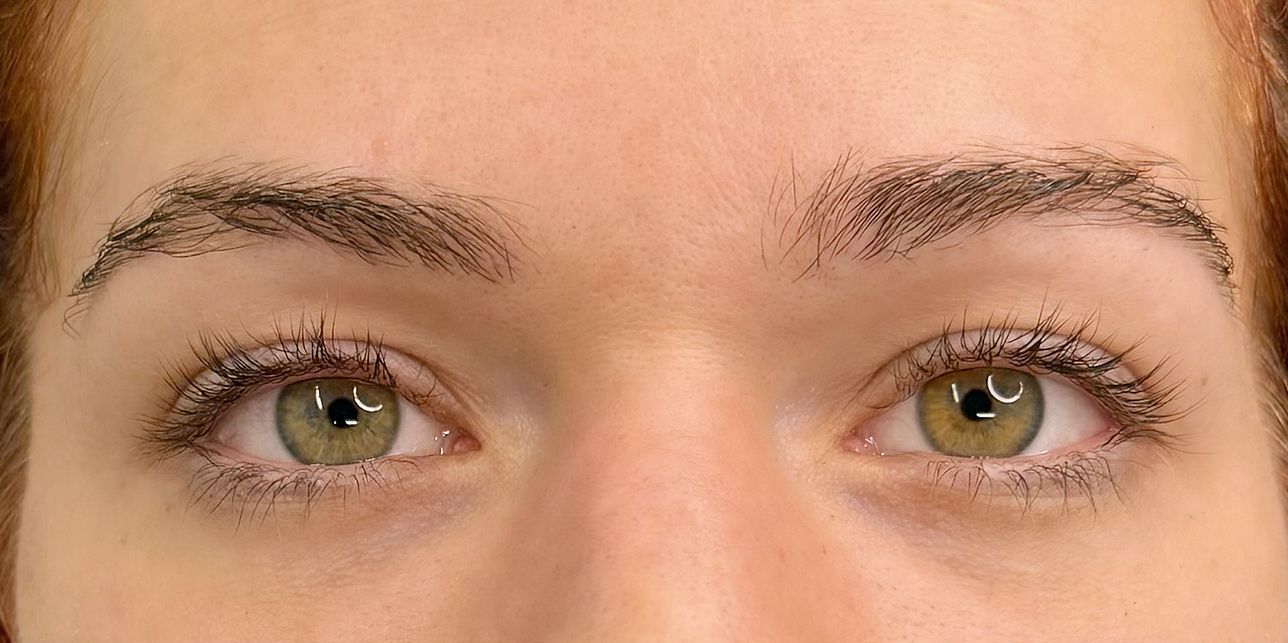 Lamination des Sourcils (Brow Lamination) - Melissa Medeiros - Mell Medeiros 